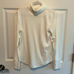 GAP White Long Sleeve Turtle Neck NWT